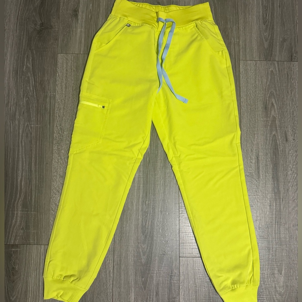 Jogger scrub pants